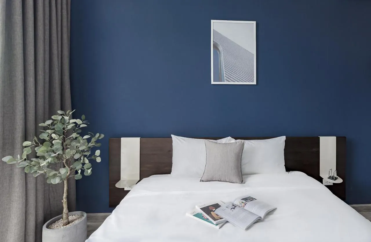 Blue Arch - Luxury Serviced Apartment In Central Saigon Ho Chi Minh City