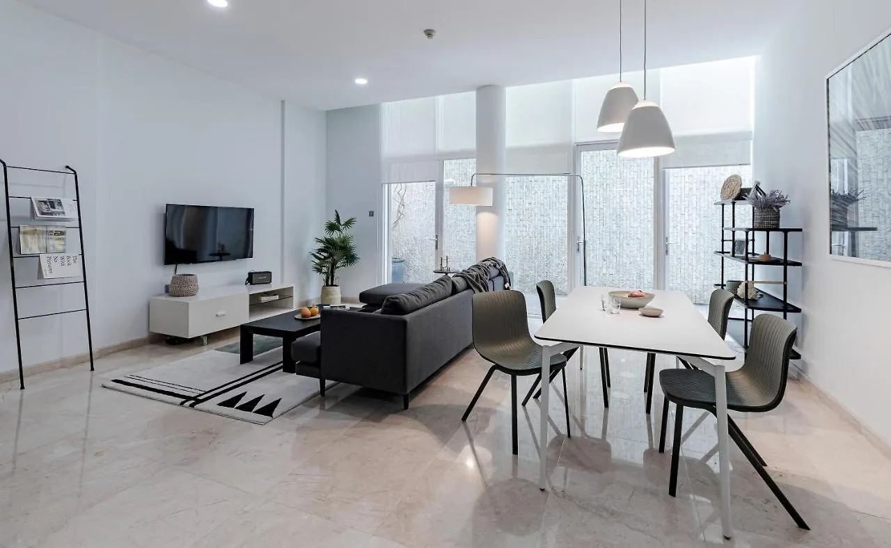 Blue Arch - Luxury Serviced Apartment In Central Saigon Ho Chi Minh 0*,