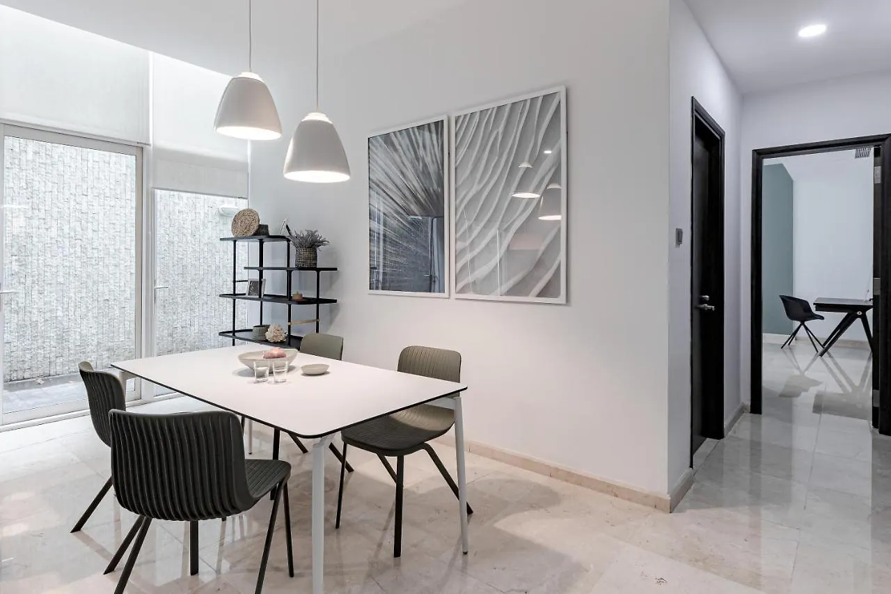 Blue Arch - Luxury Serviced Apartment In Central Saigon Ho Chi Minh