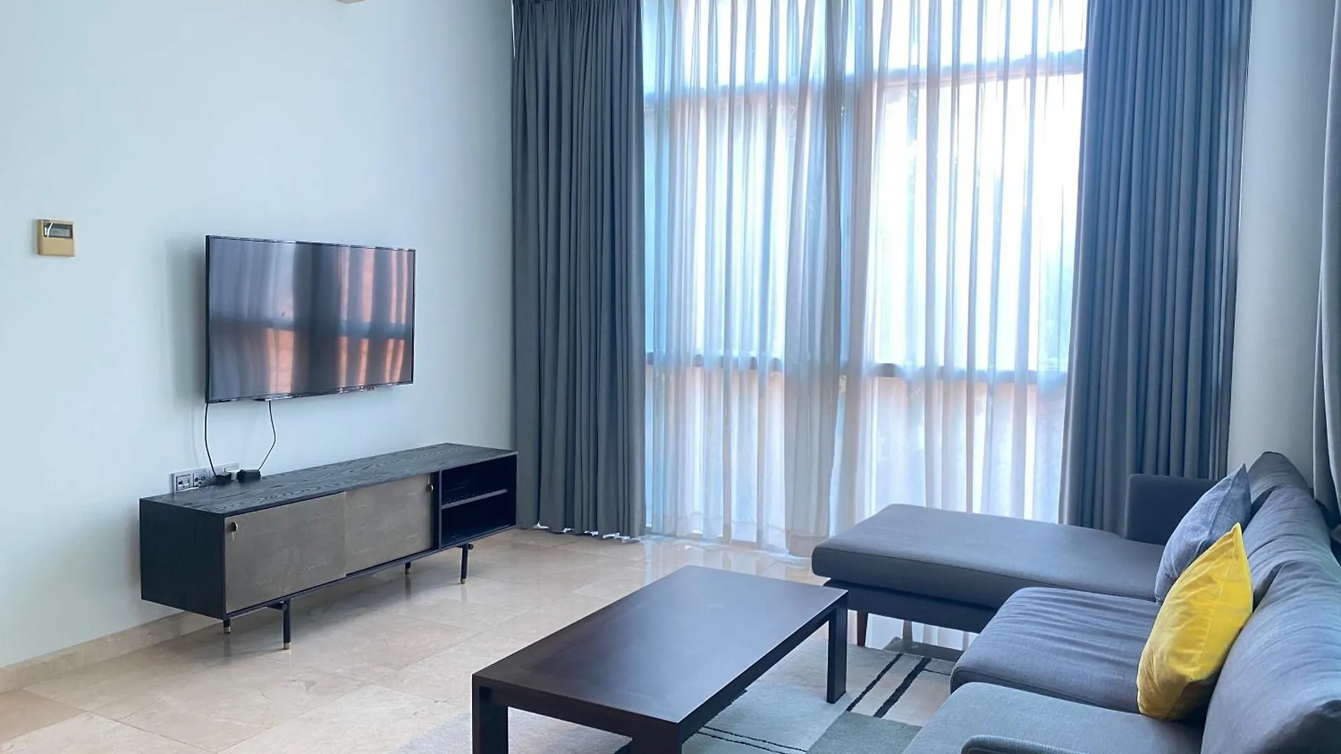 Blue Arch - Luxury Serviced Apartment In Central Saigon Ho Chi Minh City