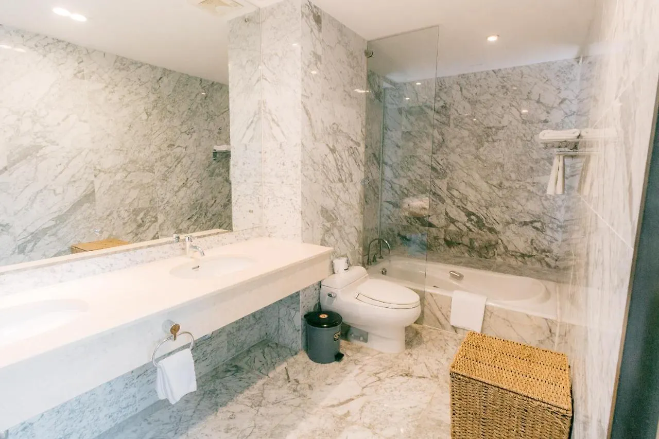 Blue Arch - Luxury Serviced Apartment In Central Saigon Ho Chi Minh City