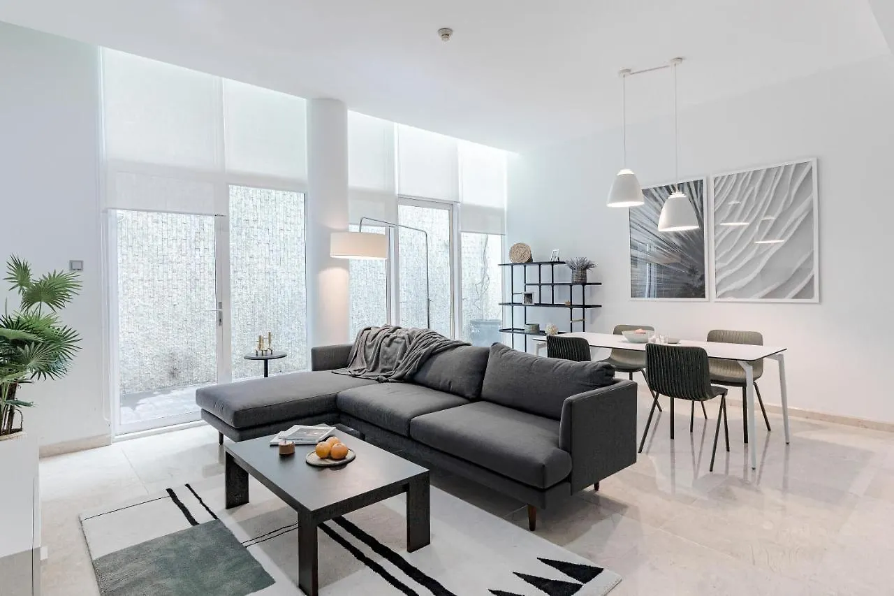 Blue Arch - Luxury Serviced Apartment In Central Saigon Ho Chi Minh City 0*,